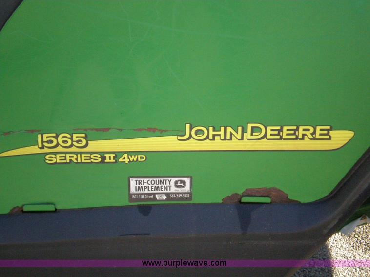 image for item I9758 2005 John Deere 1565 mower