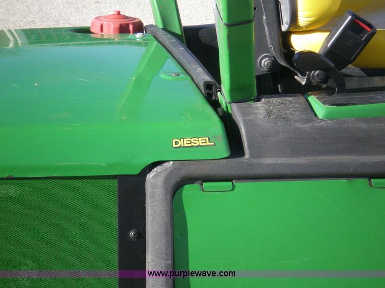 image for item I9758 2005 John Deere 1565 mower