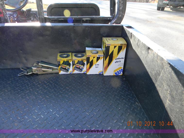 image for item I9759 1998 Toro Workman 3200 utility vehicle