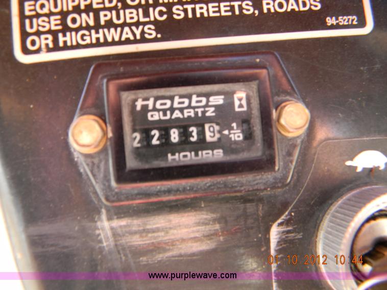 image for item I9759 1998 Toro Workman 3200 utility vehicle