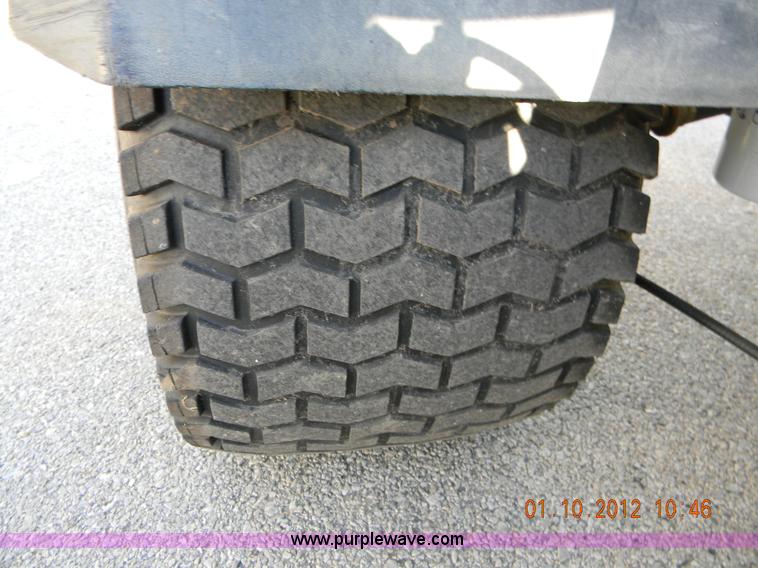 image for item I9759 1998 Toro Workman 3200 utility vehicle