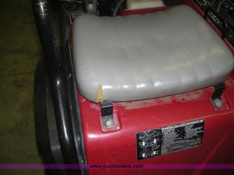 image for item I9759 1998 Toro Workman 3200 utility vehicle