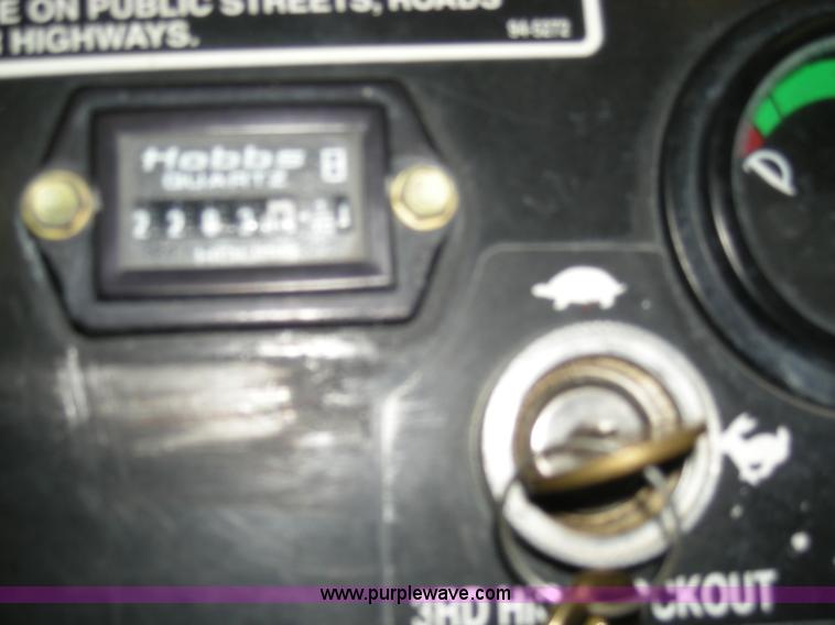 image for item I9759 1998 Toro Workman 3200 utility vehicle