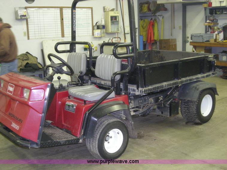 image for item I9759 1998 Toro Workman 3200 utility vehicle