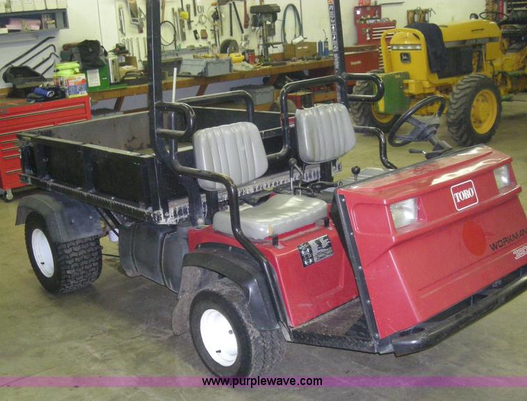 image for item I9759 1998 Toro Workman 3200 utility vehicle