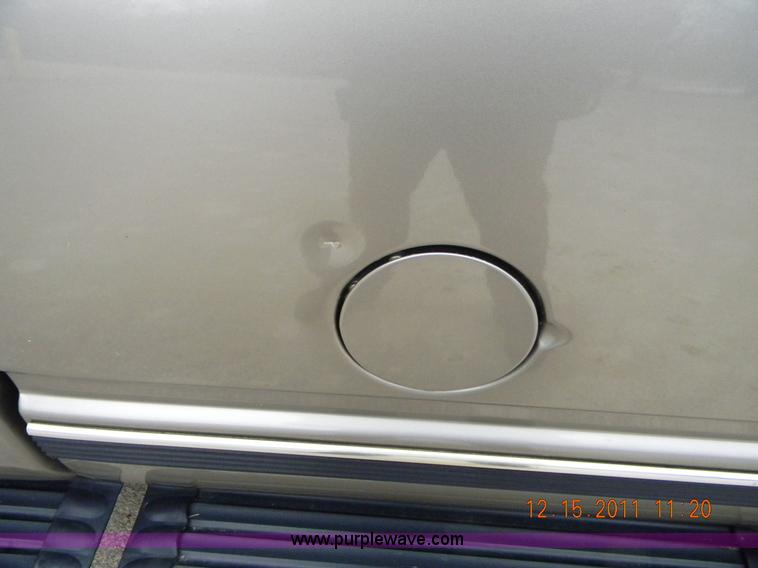 image for item I9761 1998 Chevrolet K2500 pickup truck