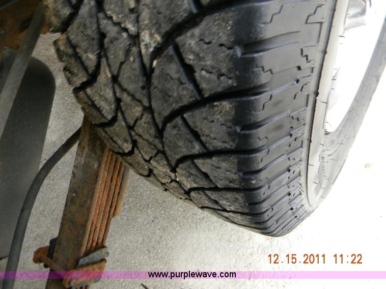 image for item I9761 1998 Chevrolet K2500 pickup truck