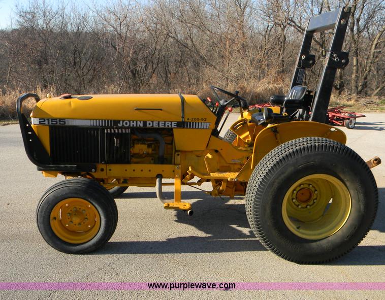 image for item I9762 John Deere 2155 tractor