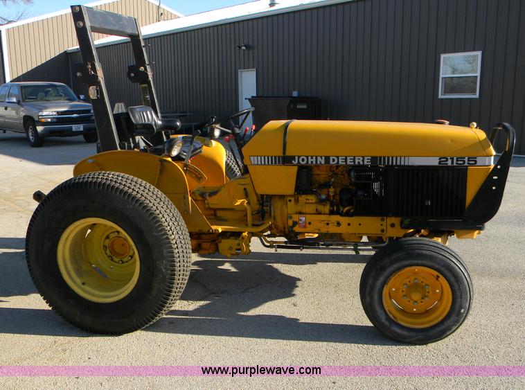 image for item I9762 John Deere 2155 tractor