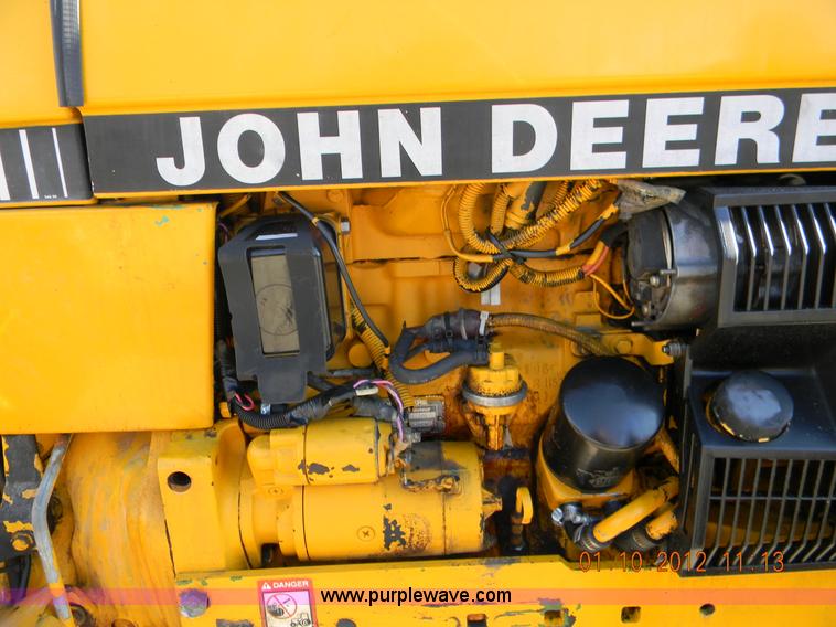image for item I9762 John Deere 2155 tractor