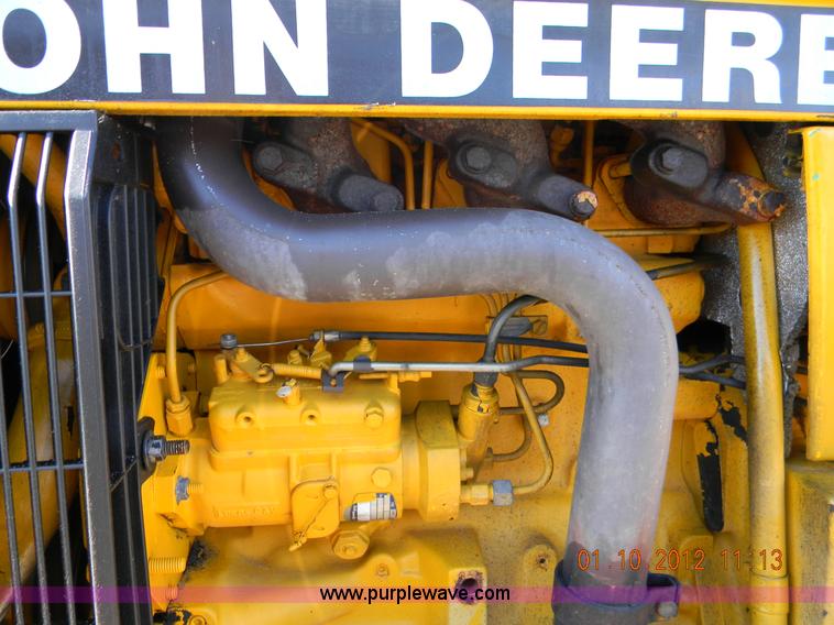 image for item I9762 John Deere 2155 tractor