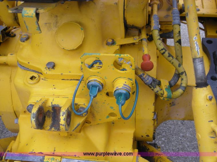 image for item I9762 John Deere 2155 tractor