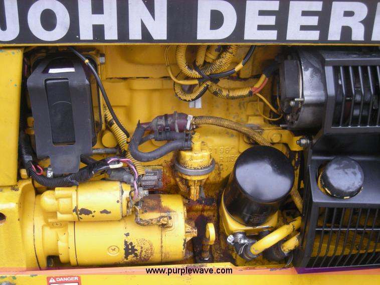 image for item I9762 John Deere 2155 tractor