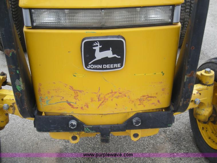 image for item I9762 John Deere 2155 tractor