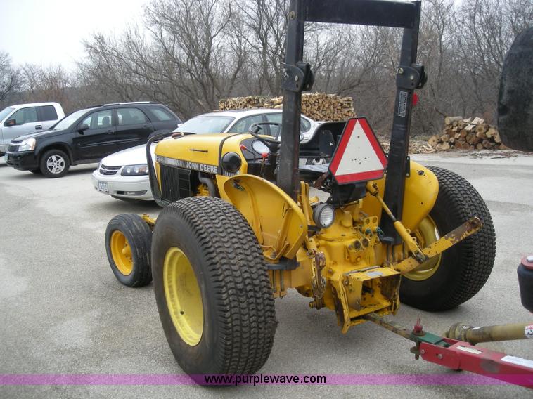 image for item I9762 John Deere 2155 tractor