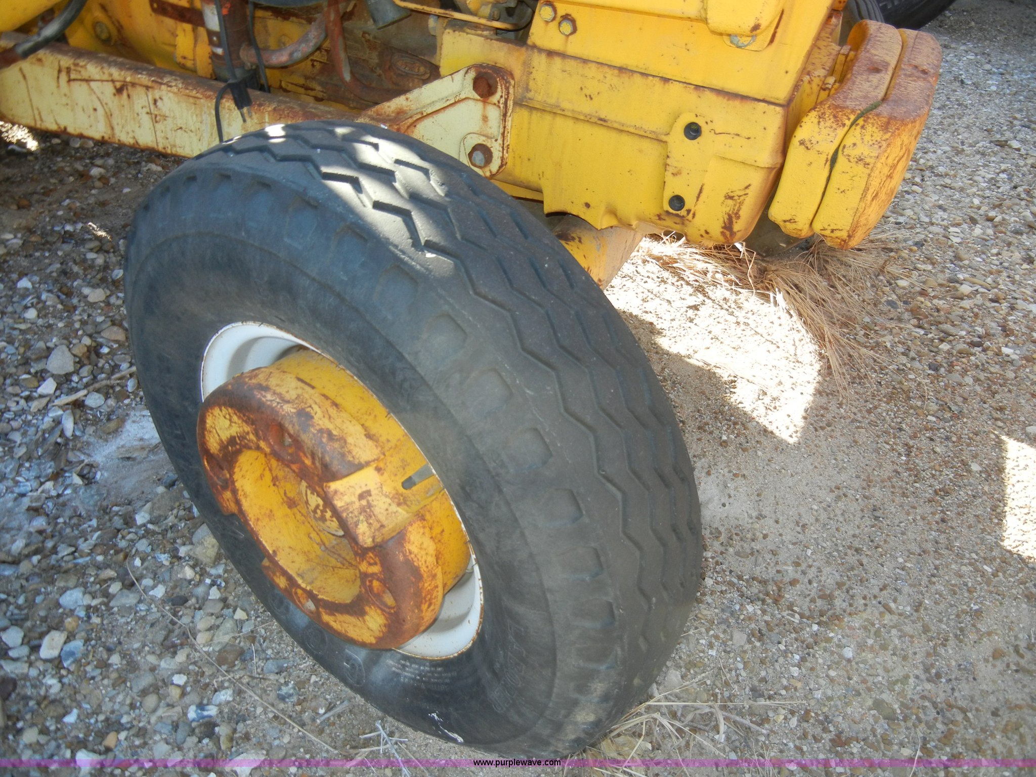 Ford 420 RD22ik tractor with loader and backhoe in Manhattan, KS Item