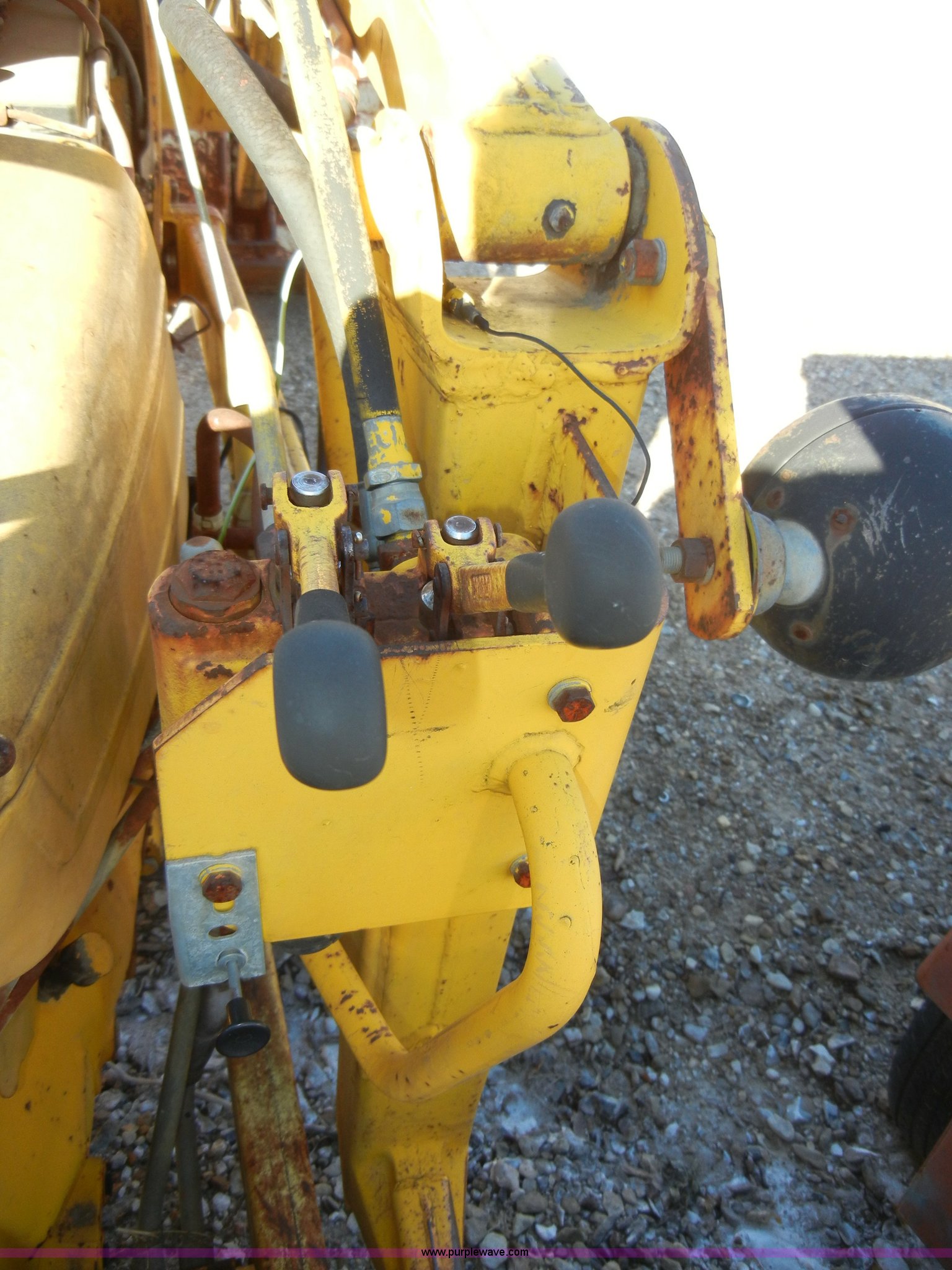 Ford 420 RD22ik tractor with loader and backhoe in Manhattan, KS Item