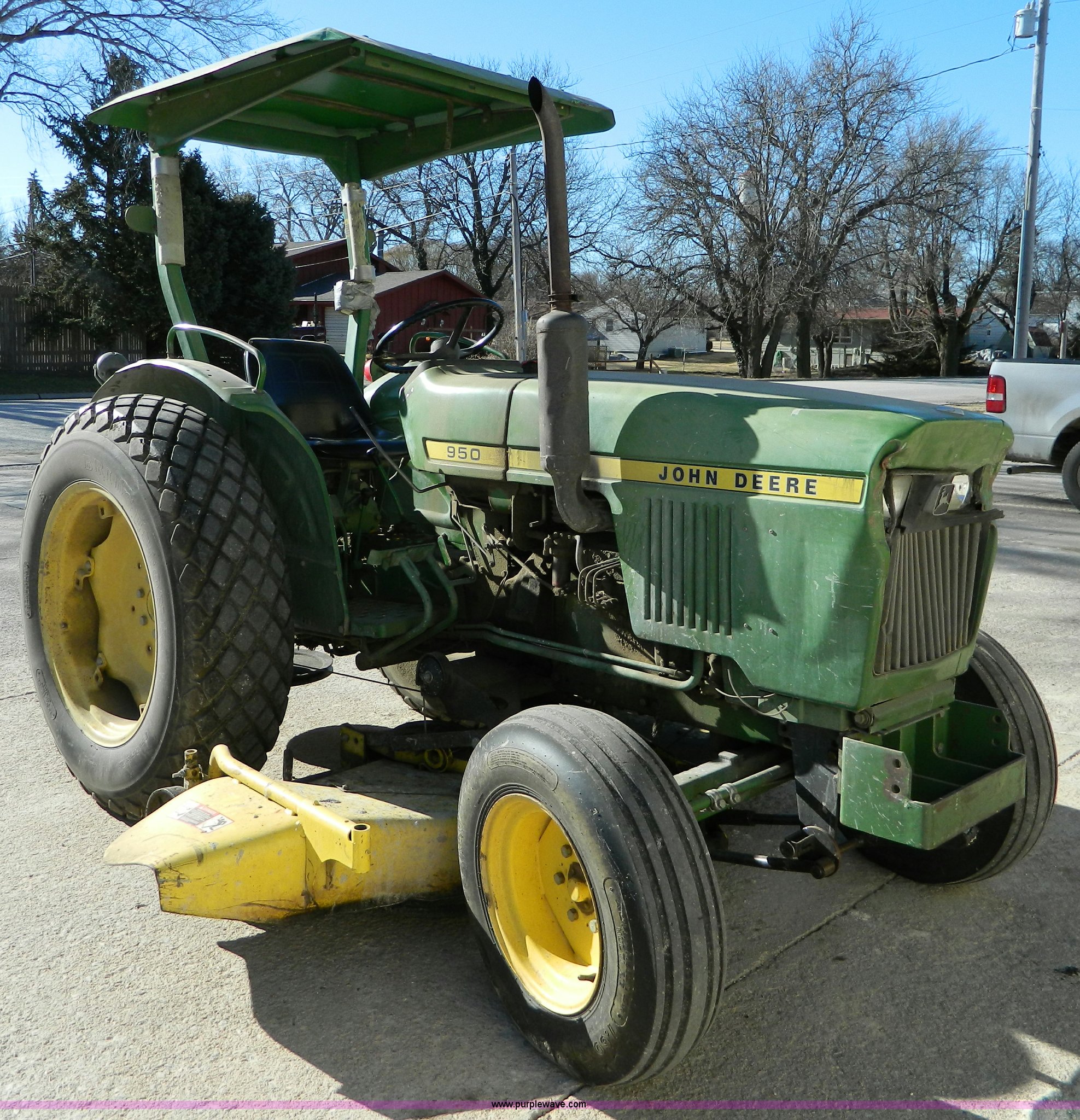 1979 John Deere 950 tractor in Osborne, KS Item D8695 sold Purple Wave