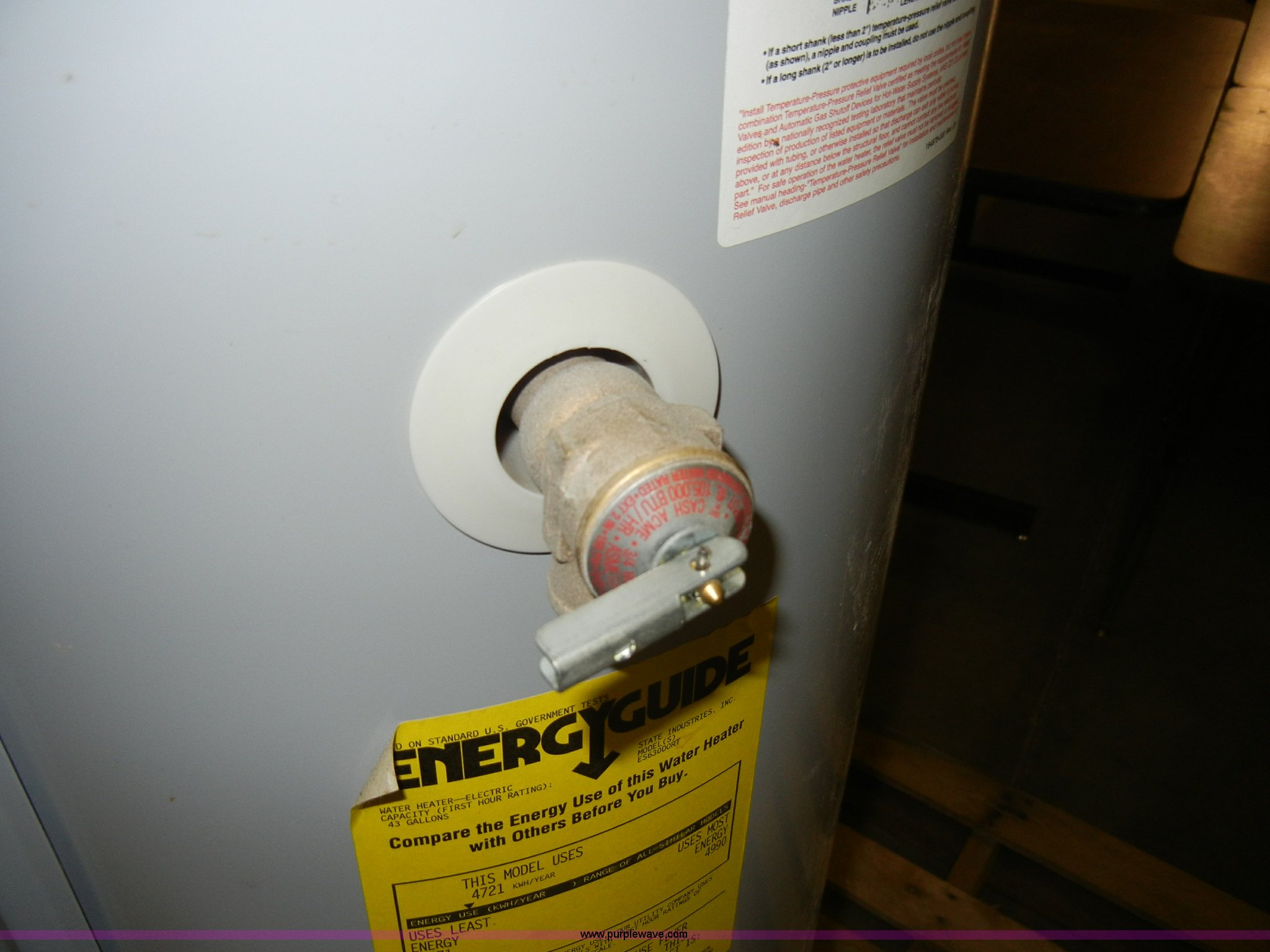 State Select hot water heater in Junction City, KS Item J9306 sold