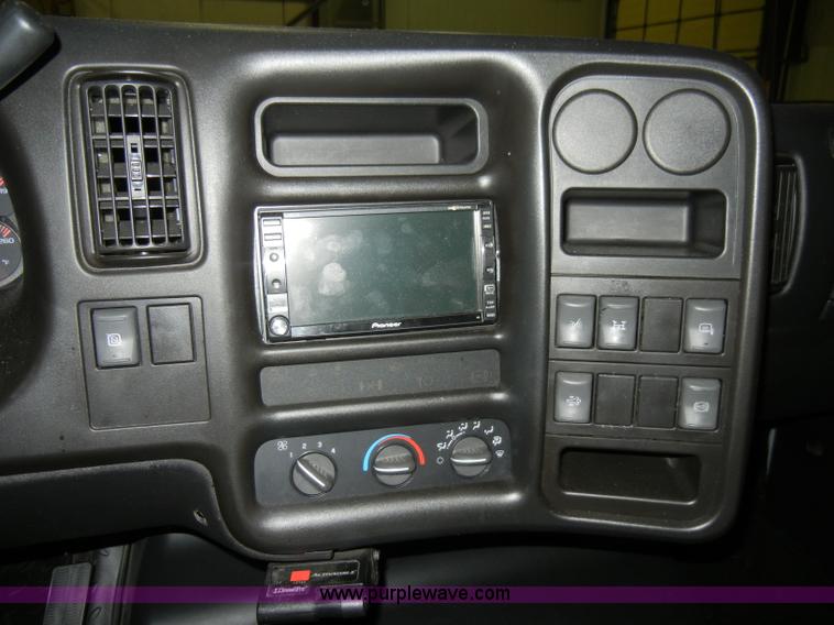 image for item A3448 2007 Chevrolet Kodiak C4500 four door truck cab and chassis