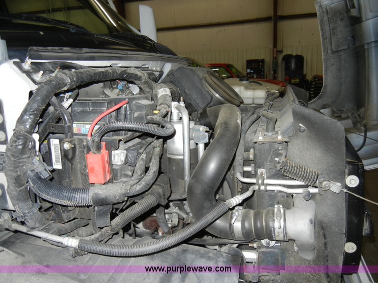 image for item A3448 2007 Chevrolet Kodiak C4500 four door truck cab and chassis