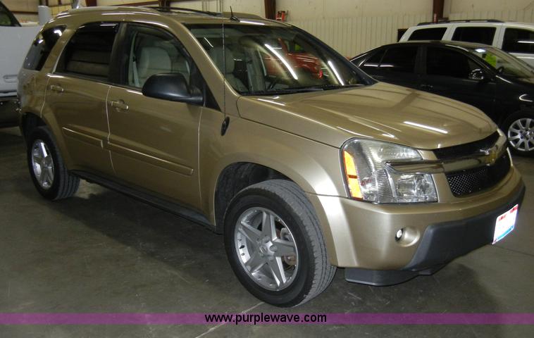 image for item A3449 2005 Chevrolet Equinox LT AWD SUV