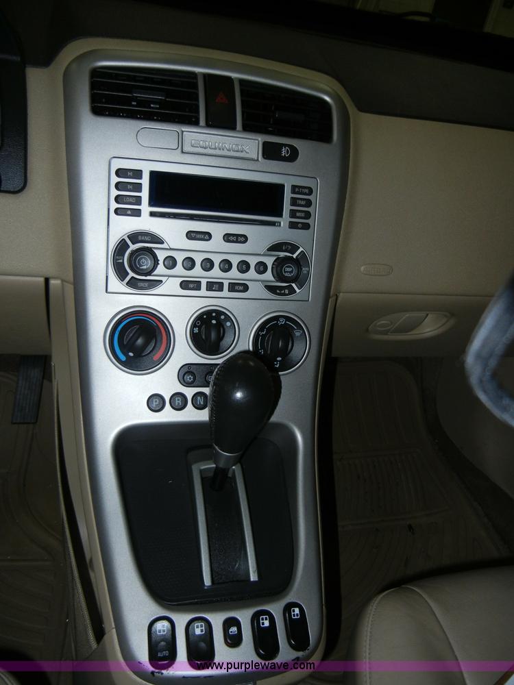 image for item A3449 2005 Chevrolet Equinox LT AWD SUV