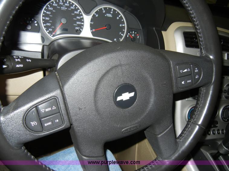 image for item A3449 2005 Chevrolet Equinox LT AWD SUV