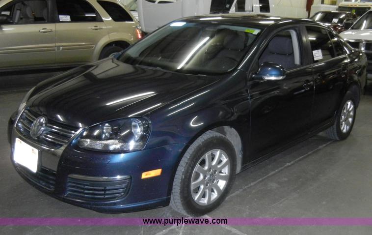 image for item A3450 2006 Volkswagen Bora Non-repairable certificate, parts only