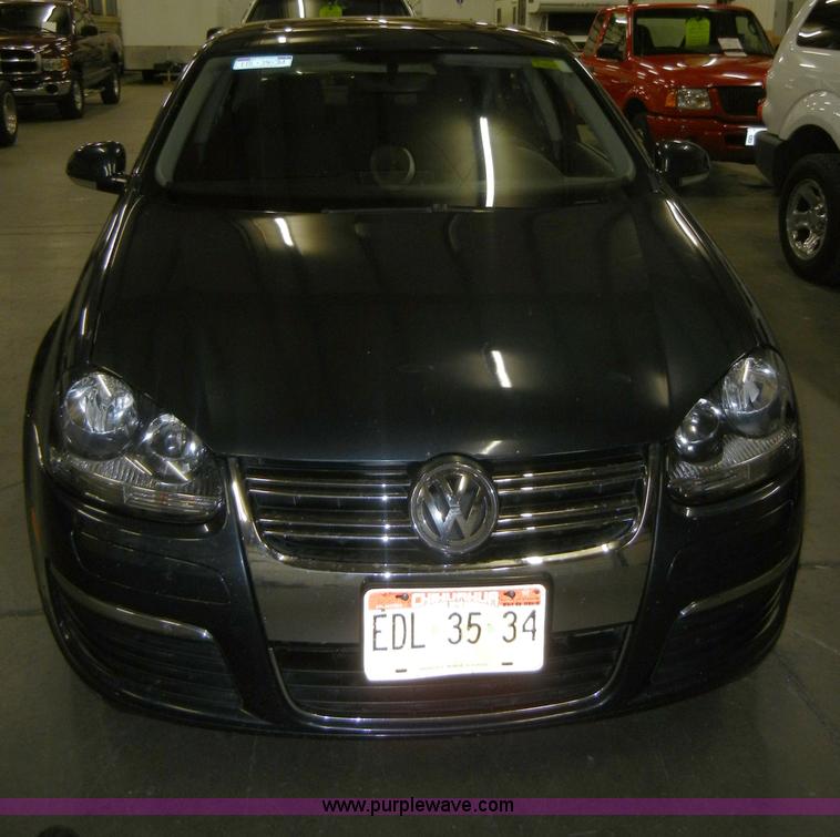 image for item A3450 2006 Volkswagen Bora Non-repairable certificate, parts only