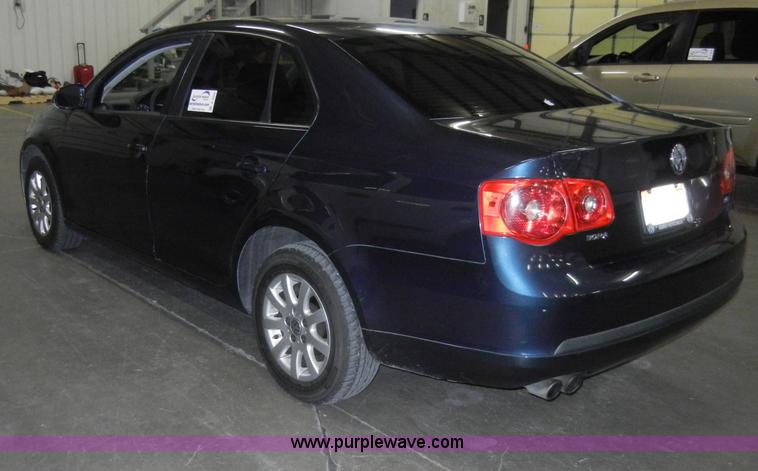 image for item A3450 2006 Volkswagen Bora Non-repairable certificate, parts only