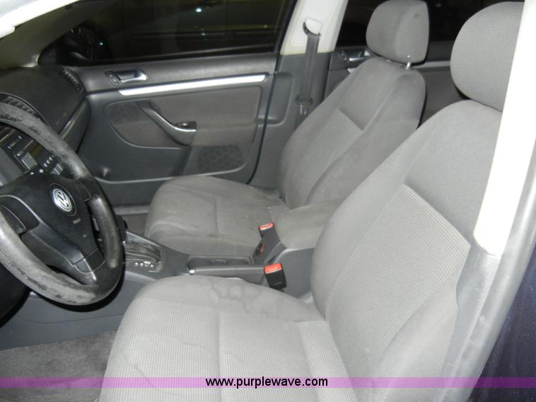 image for item A3450 2006 Volkswagen Bora Non-repairable certificate, parts only