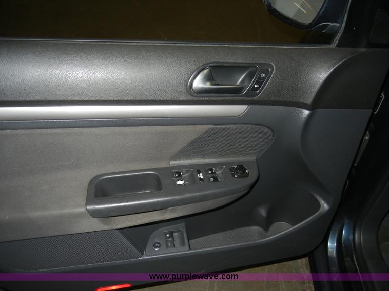 image for item A3450 2006 Volkswagen Bora Non-repairable certificate, parts only