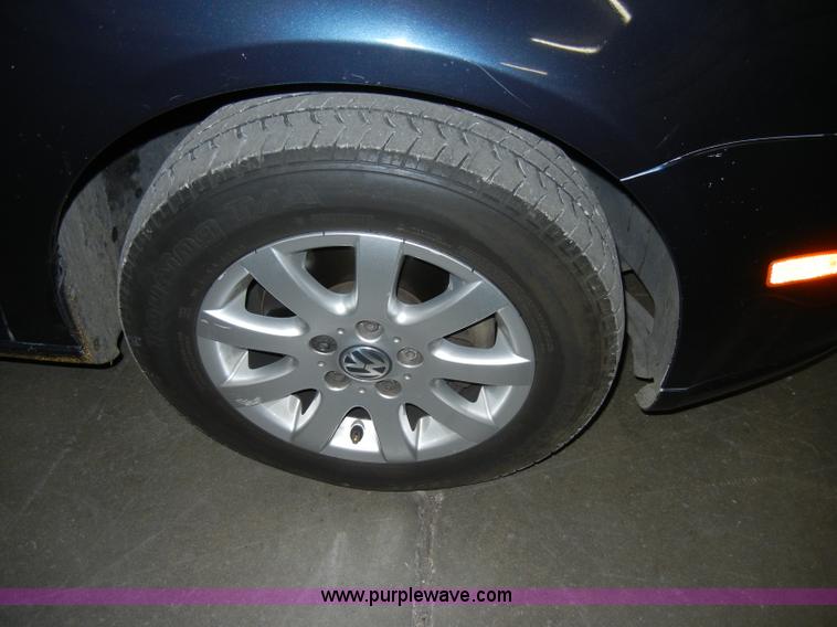 image for item A3450 2006 Volkswagen Bora Non-repairable certificate, parts only