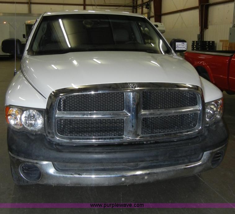 image for item A3451 2004 Dodge Ram 1500 ST pickup truck Non-repairable certificate, parts only