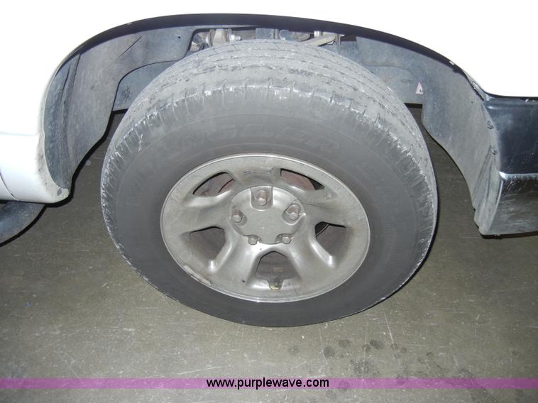 image for item A3451 2004 Dodge Ram 1500 ST pickup truck Non-repairable certificate, parts only