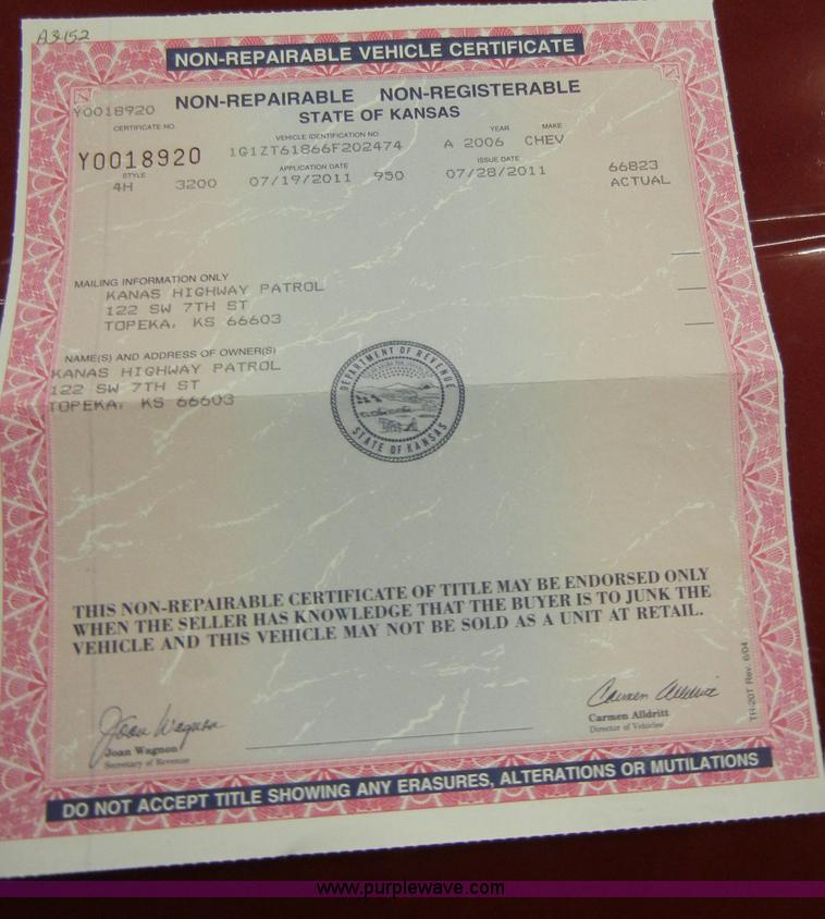 image for item A3452 2006 Chevrolet Malibu LT Maxx Non-repairable certificate, parts only