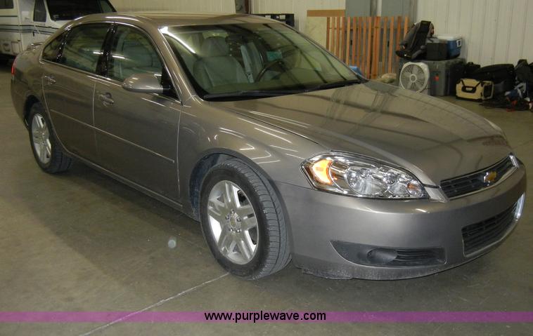 image for item A3453 2007 Chevrolet Impala LT Non-repairable certificate, parts only