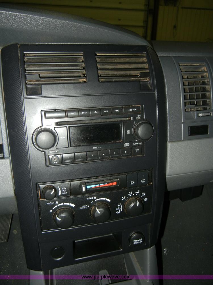 image for item A3455 2006 Dodge Durango SXT SUV Non-repairable certificate, parts only