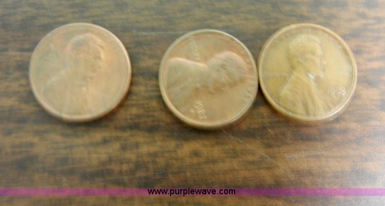 image for item J9355 (15) assorted pennies