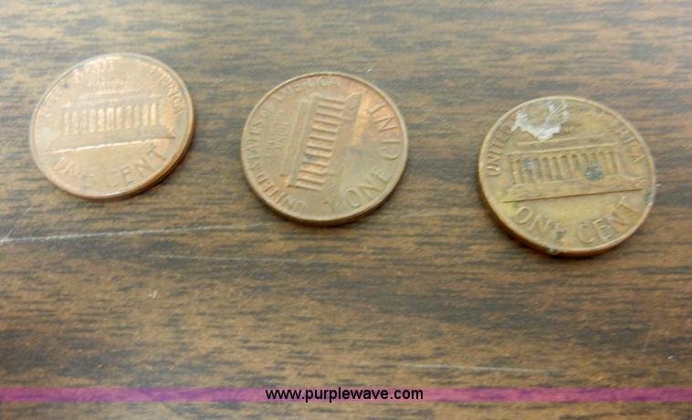 image for item J9355 (15) assorted pennies