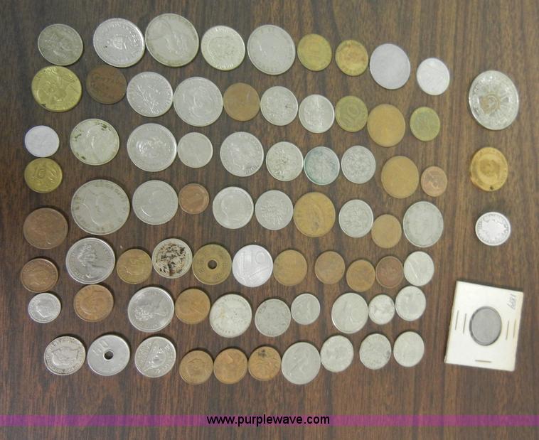image for item J9357 Approximately 75 assorted foreign coins