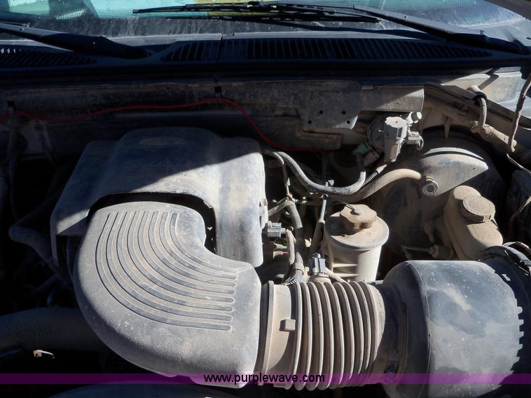 image for item A1803 2001 Ford F150 pickup truck