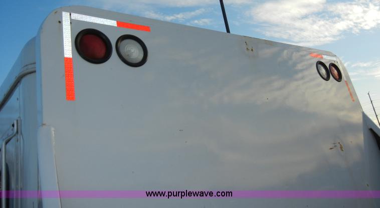 image for item A3436 2003 GMC C6500 TopKick truck