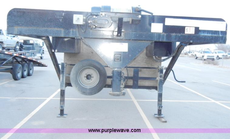 image for item A3438 2009 Kaufman Mini 5 43' five car hauler