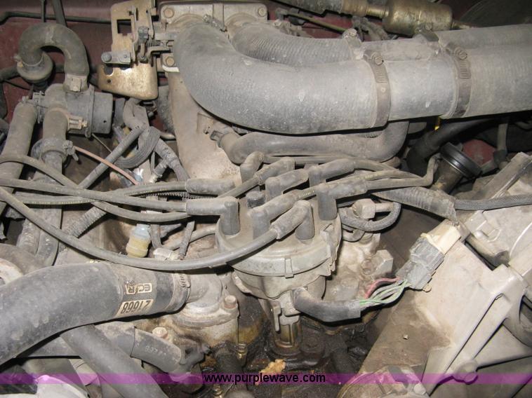 image for item A6029 1991 Ford F350 Custom crew cab pickup truck