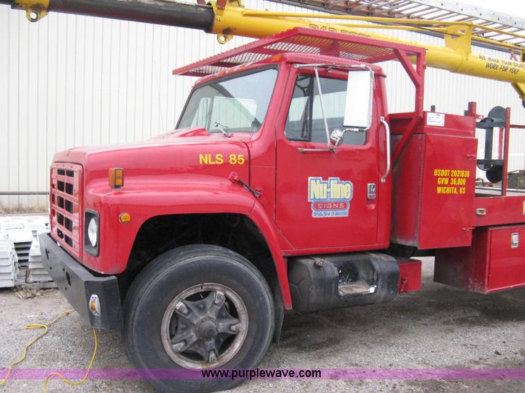 image for item A6030 1984 International 1954 boom truck