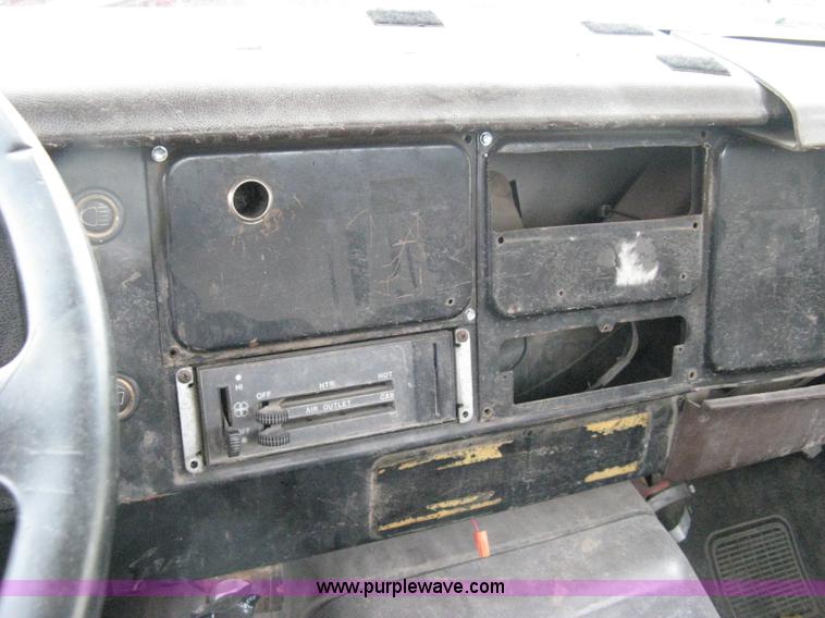 image for item A6030 1984 International 1954 boom truck