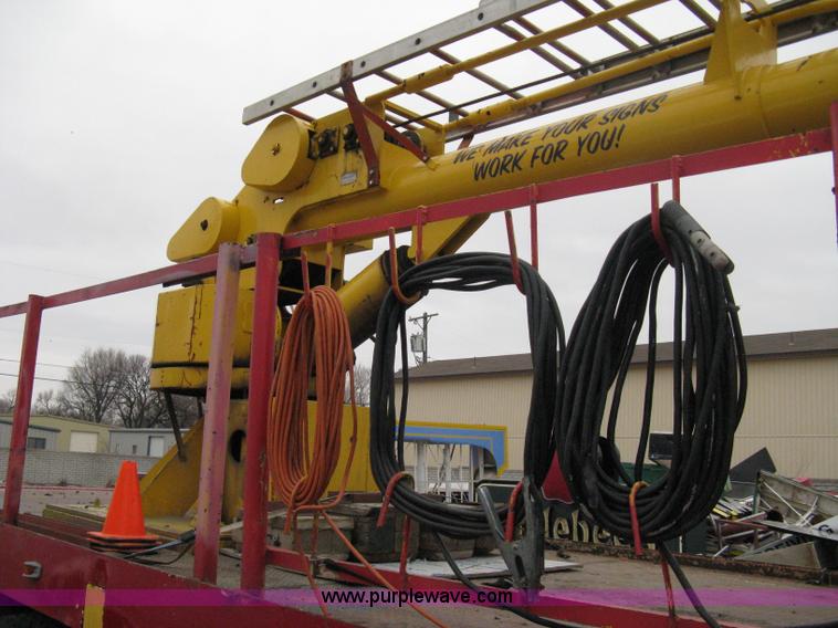 image for item A6030 1984 International 1954 boom truck