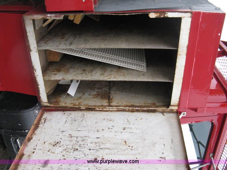 image for item A6030 1984 International 1954 boom truck